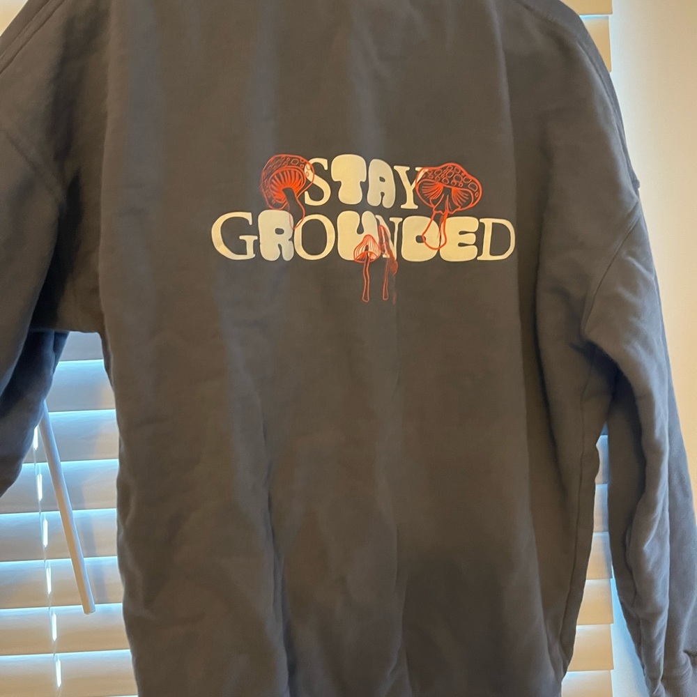 Outdoor Voices sweatshirt